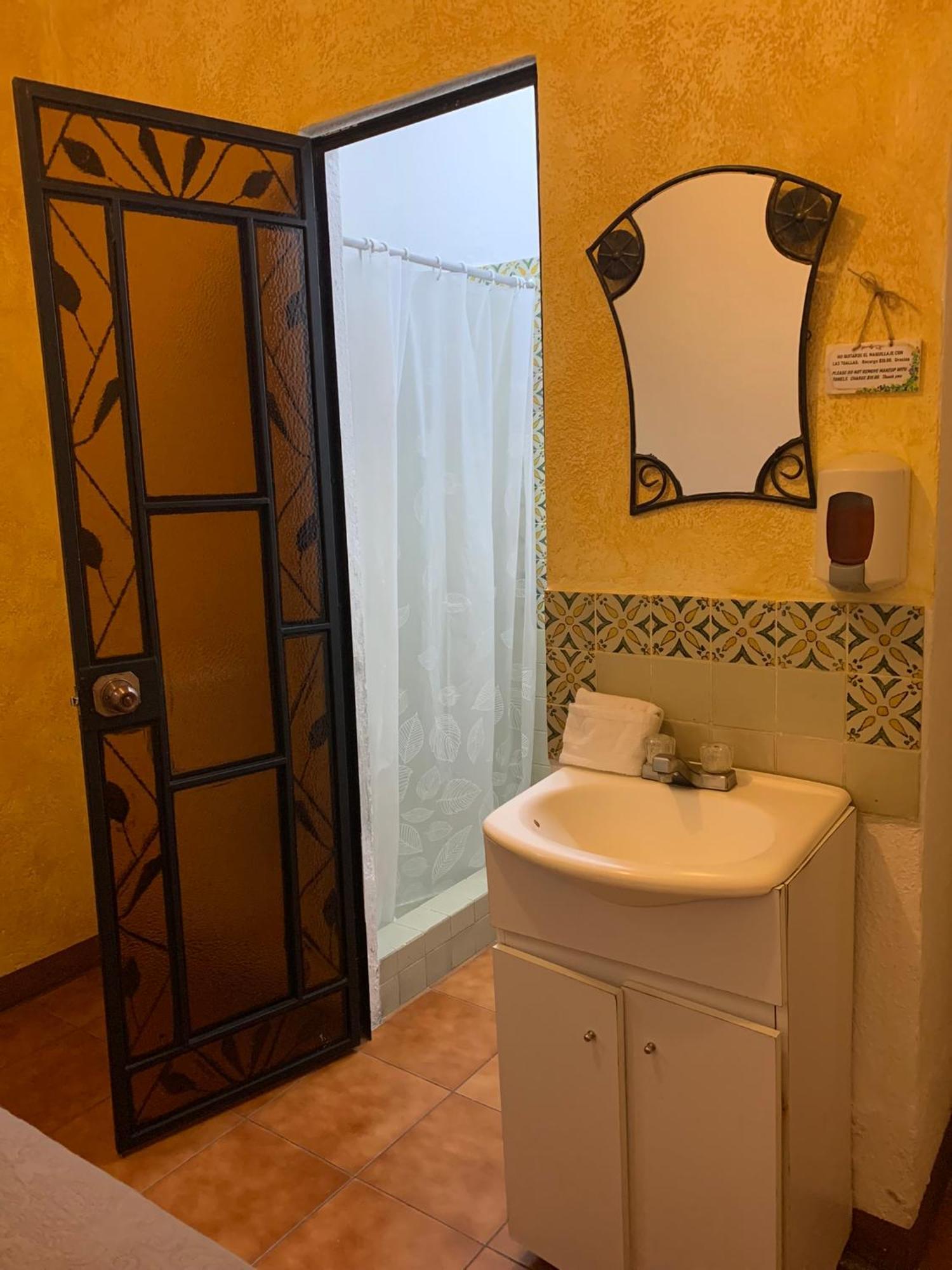 Hotel T Kon T Antigua Dış mekan fotoğraf